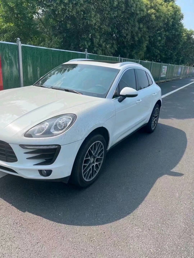 北京16年保时捷Macan2