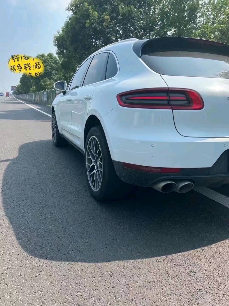 北京16年保时捷Macan5