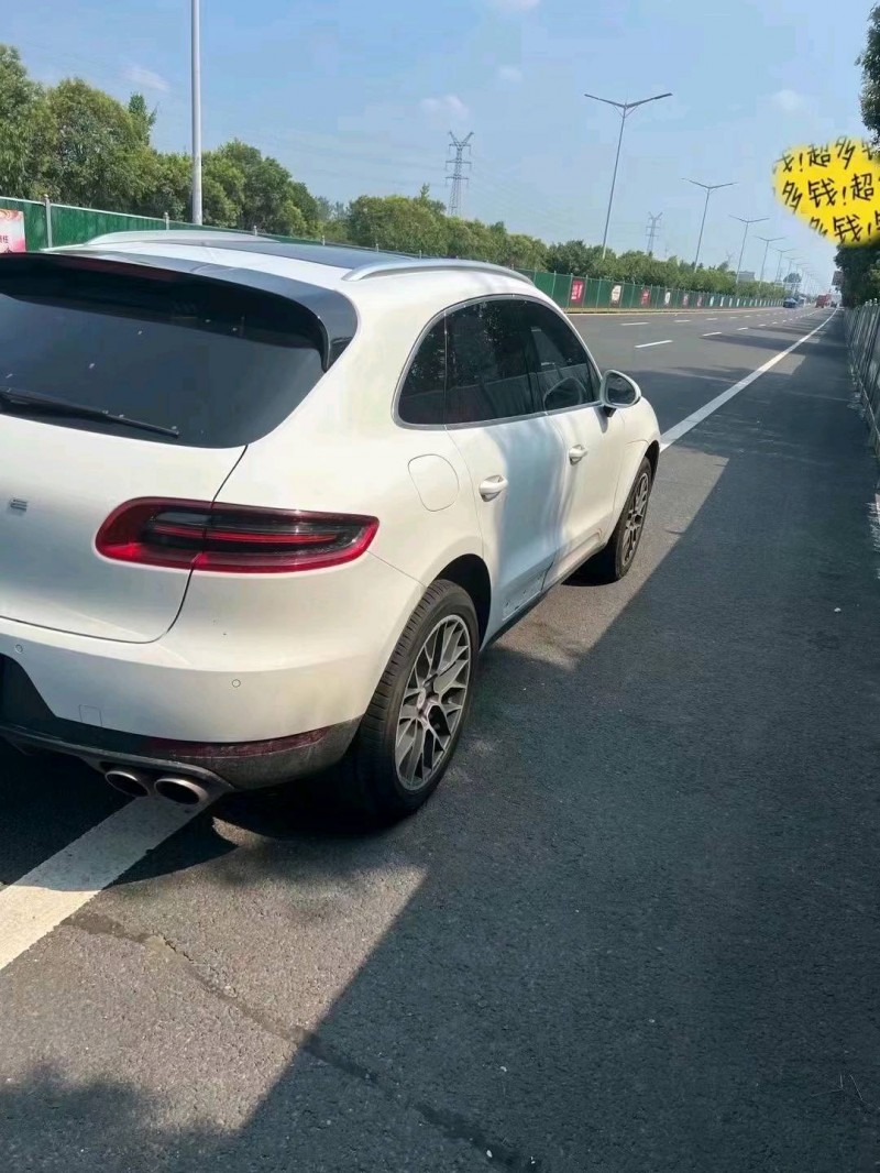 北京16年保时捷Macan6