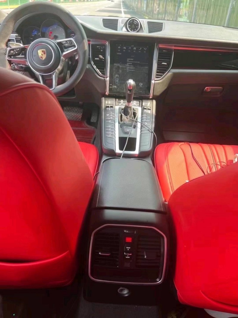 北京16年保时捷Macan9