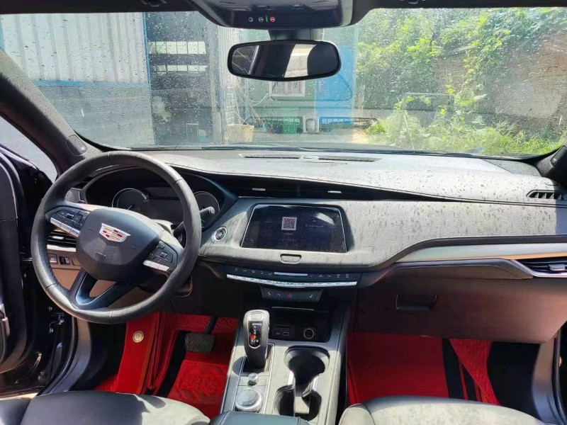 北京20年凯迪拉克XT48