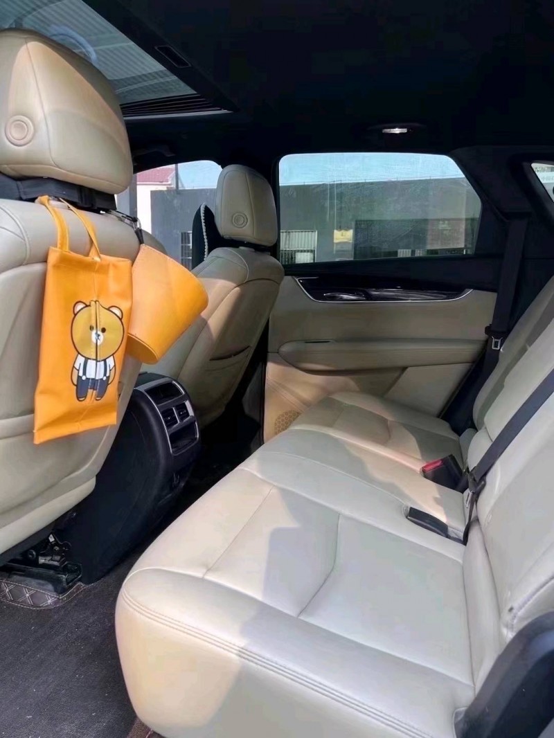 北京16年凯迪拉克XT53