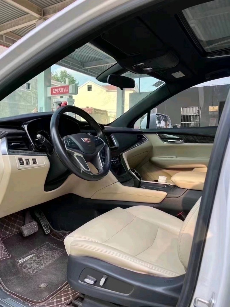 北京16年凯迪拉克XT55