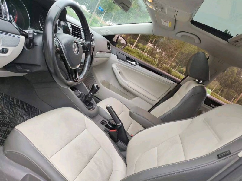 潍坊15年大众速腾8