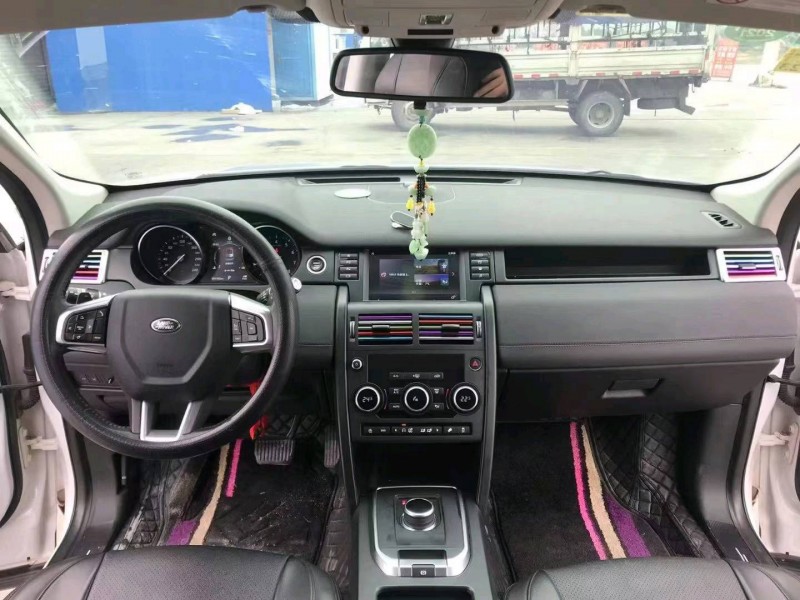 北京19年路虎神行者8