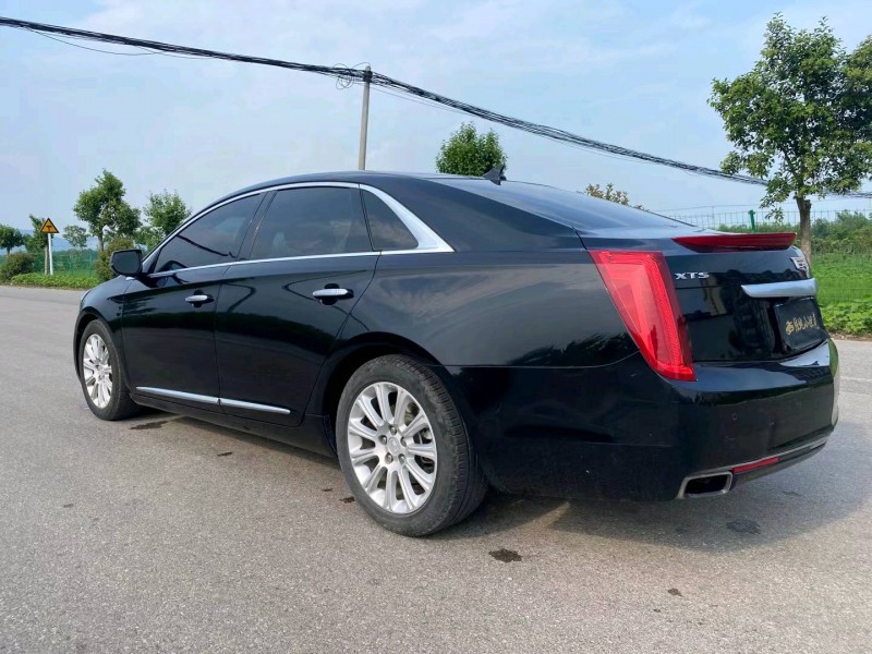徐州16年凯迪拉克XTS8