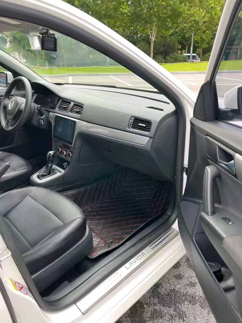 北京17年大众朗逸5