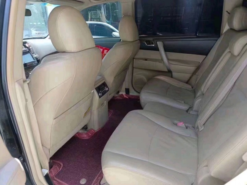 北京12年丰田汉兰达4