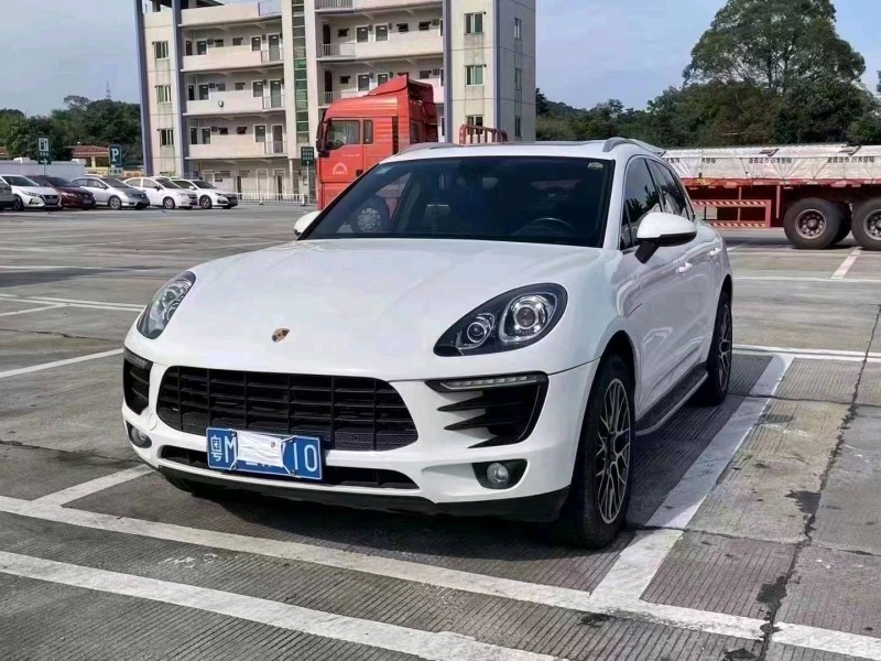 東營15年保時捷Macan1