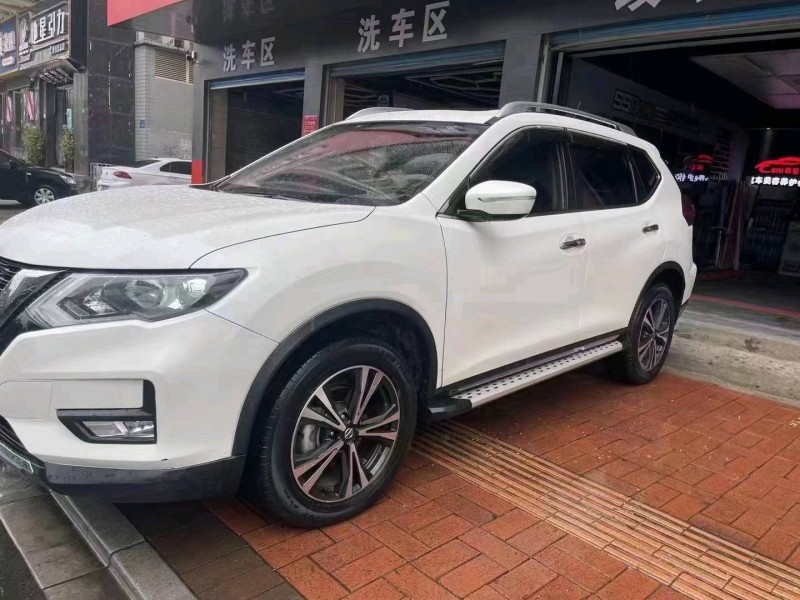 邵陽18年日產奇駿3