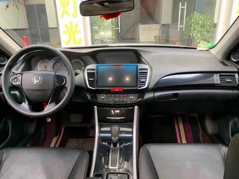 邵阳17年本田雅阁5