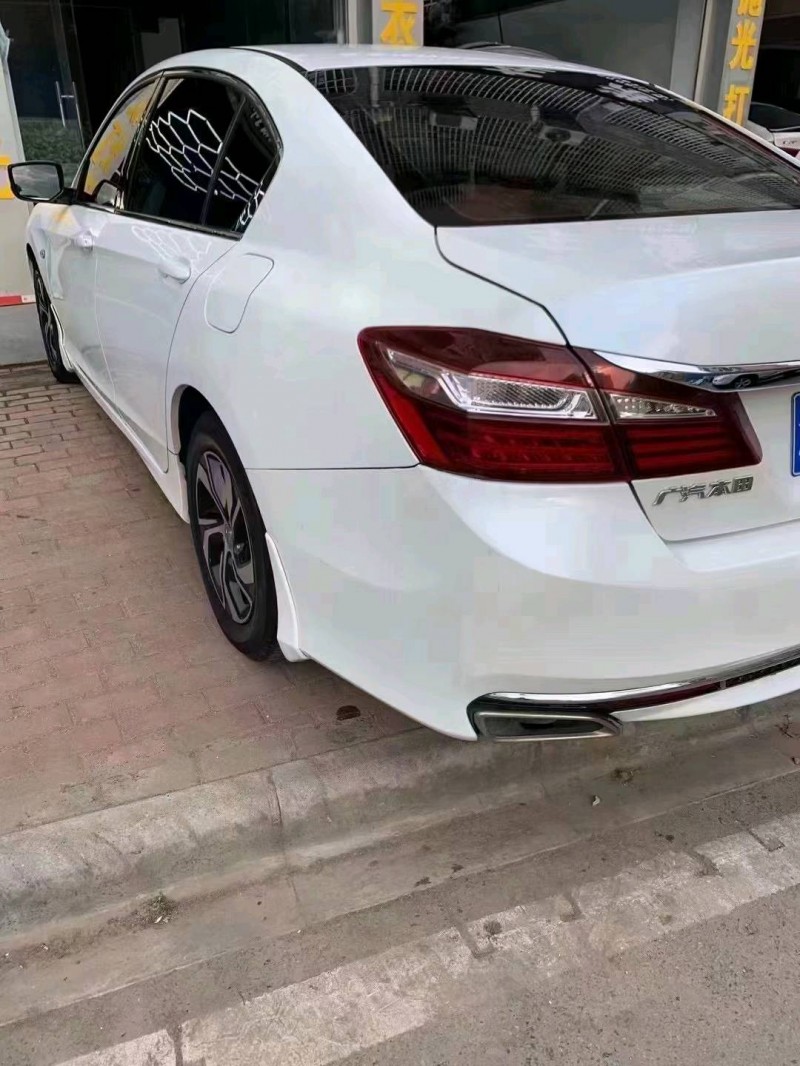 邵阳17年本田雅阁7