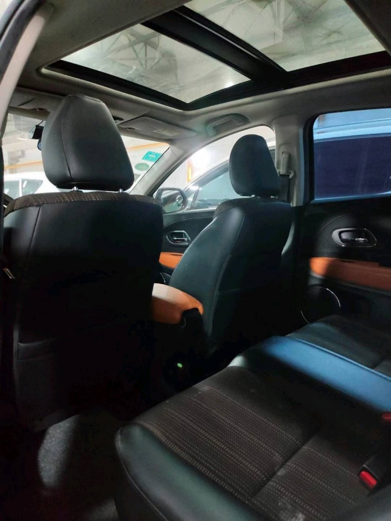 中山18年本田缤智5