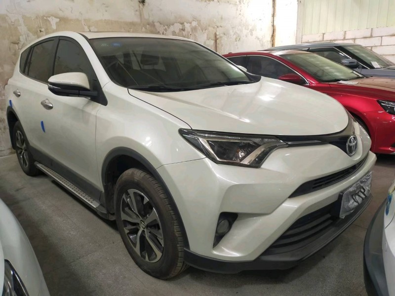 中山19年丰田RAV41