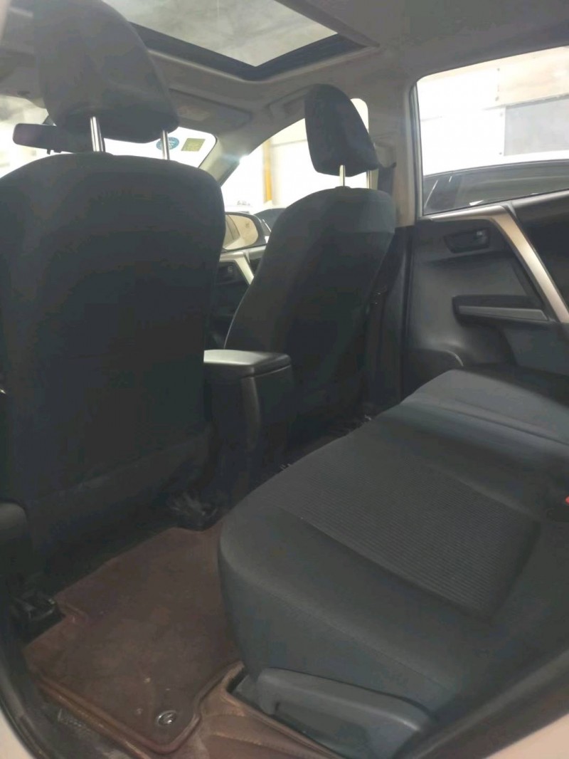 中山19年丰田RAV46