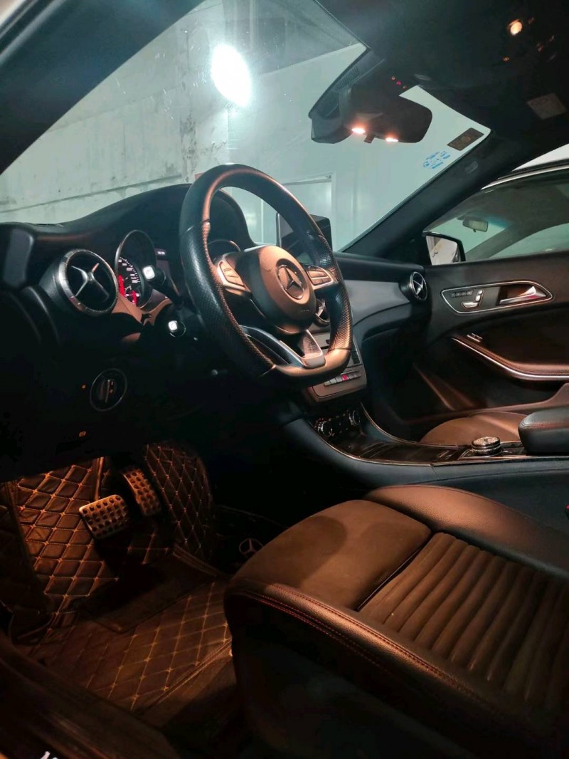 中山18年奔驰CLA5