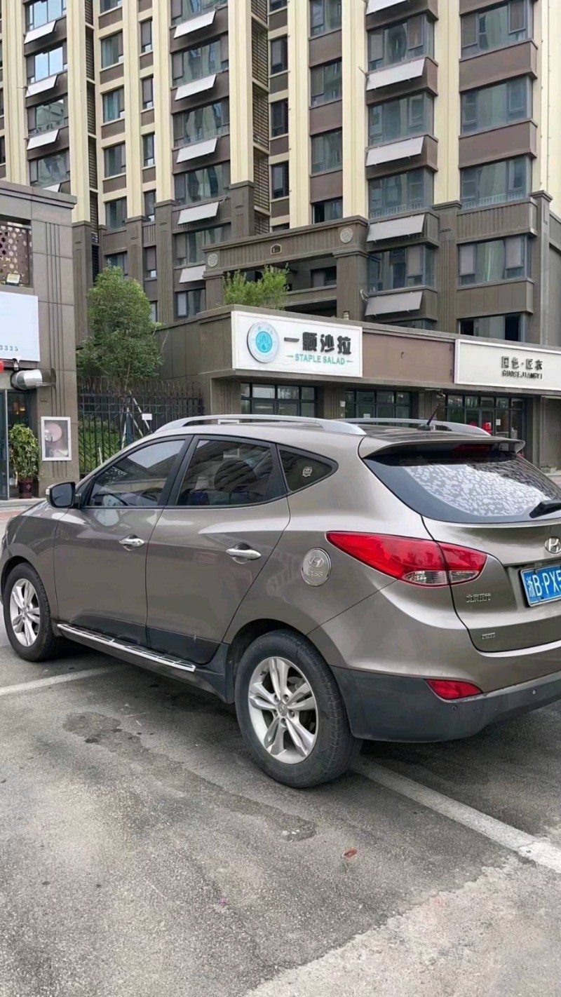 北京11年现代ix358