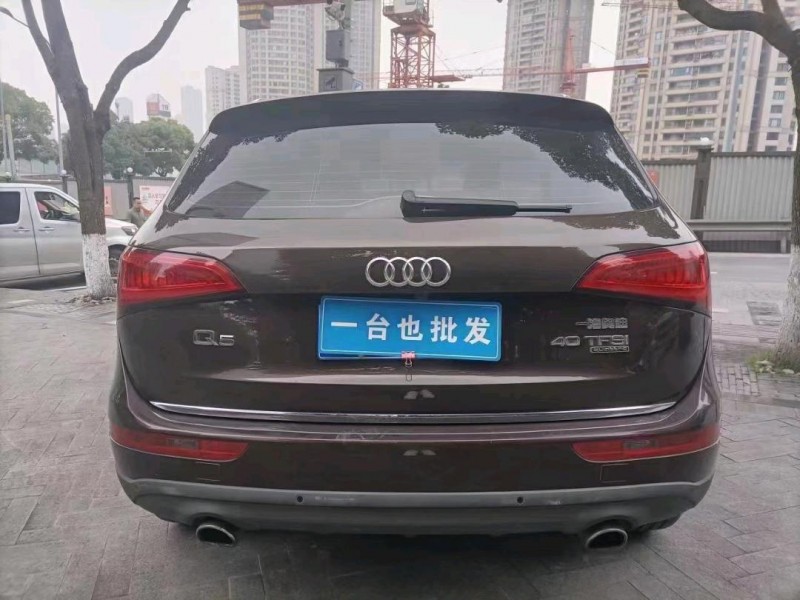 重慶17年奧迪Q55