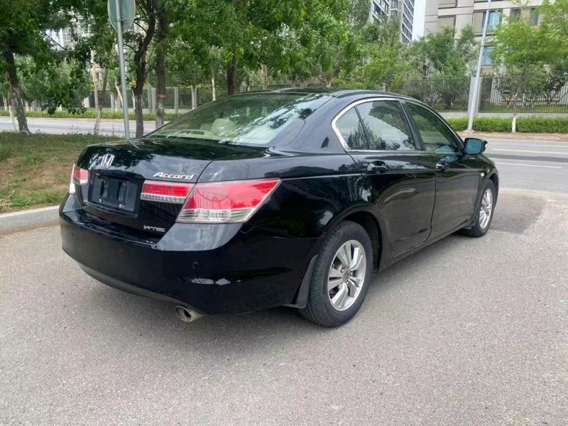 沈阳12年本田雅阁5