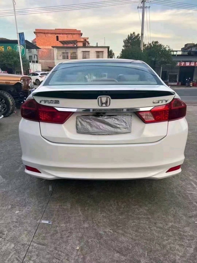 邵阳16年本田锋范2