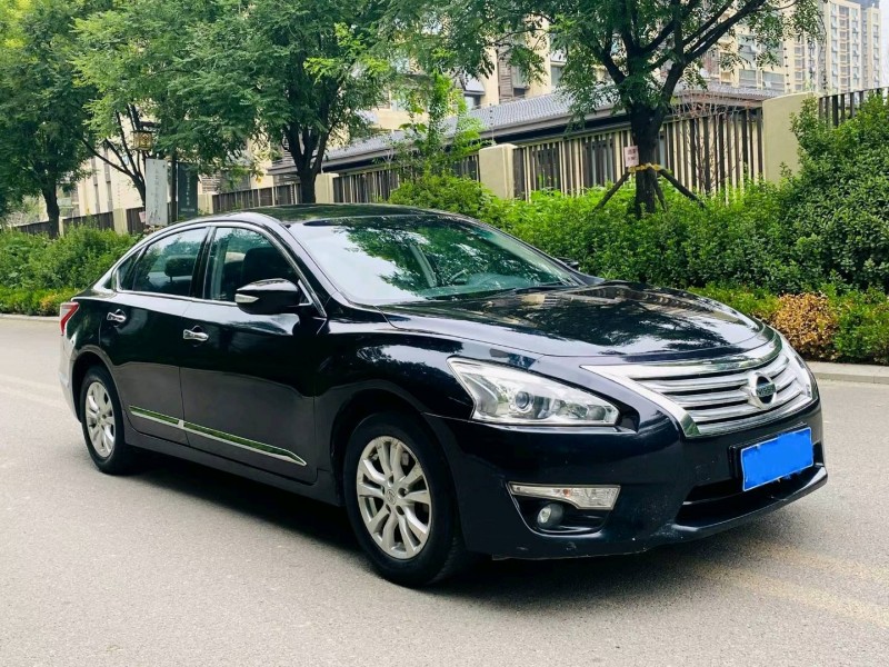 聊城13年日產天籟3