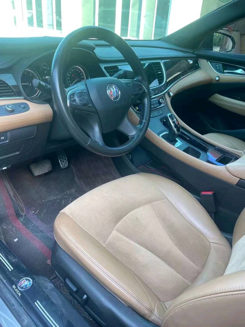 保定16年别克君越8