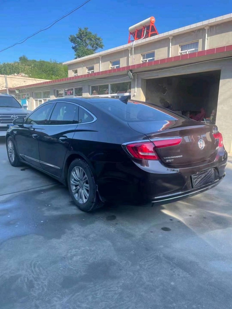 保定16年别克君越7