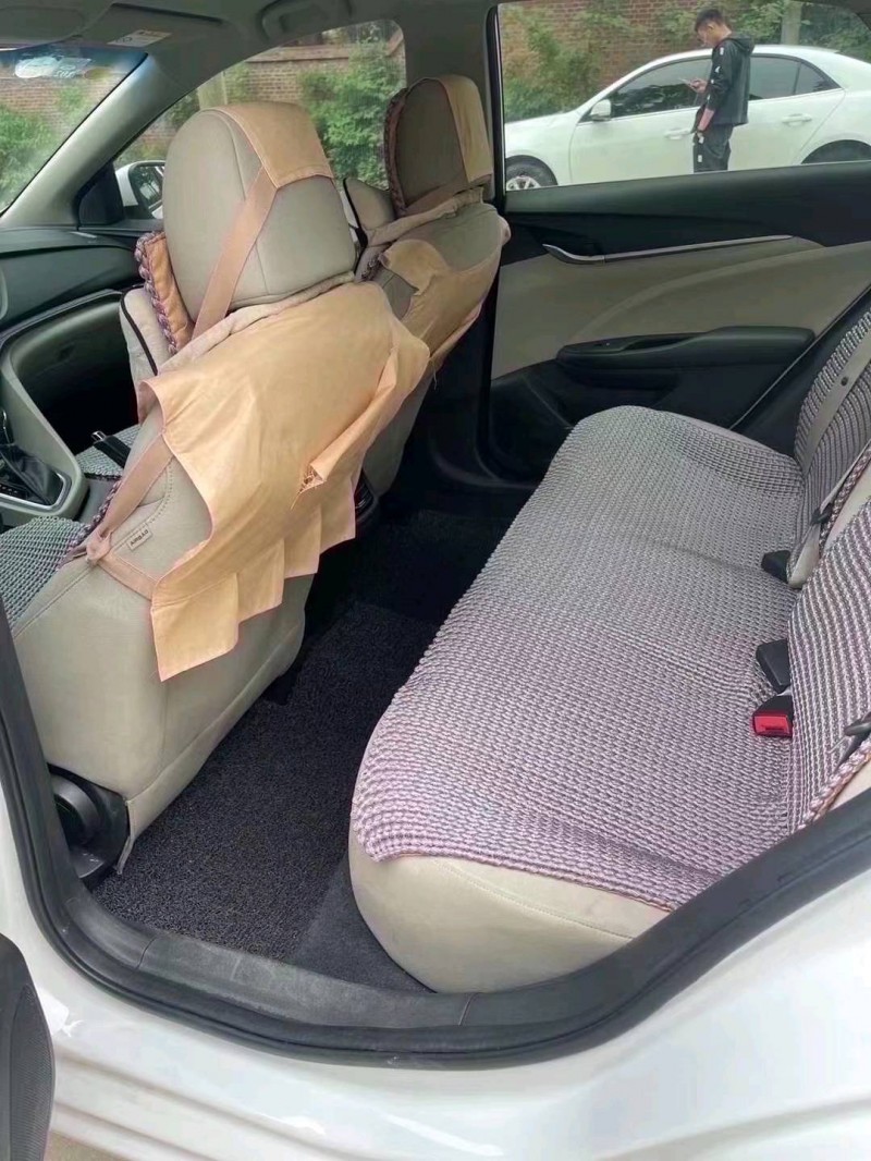 枣庄18年别克英朗5