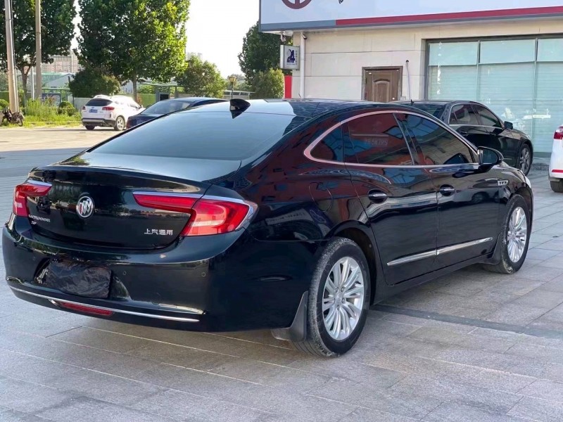 东营18年别克君越8