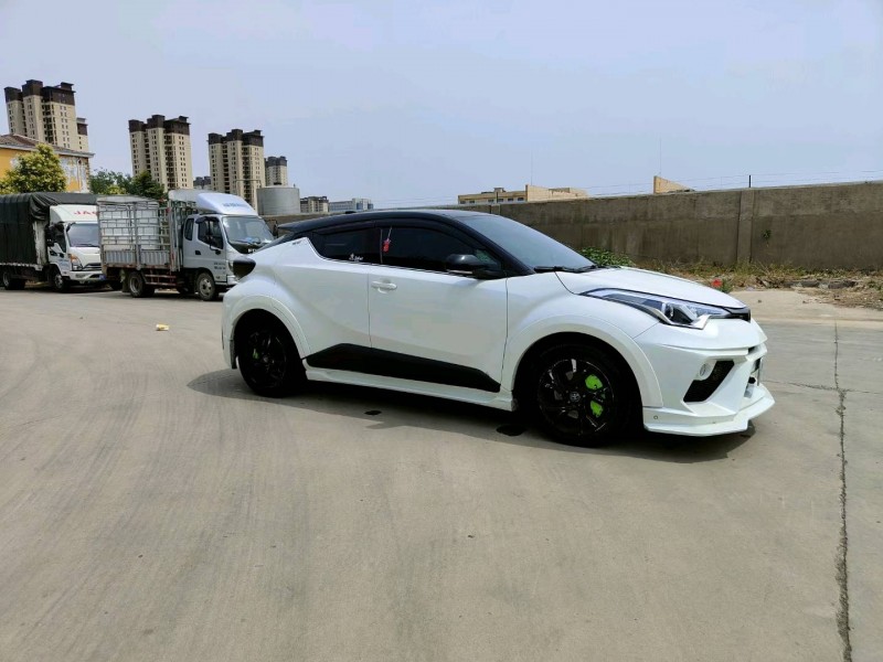 北京21年丰田CHR2