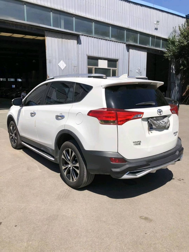 沈阳15年丰田RAV44