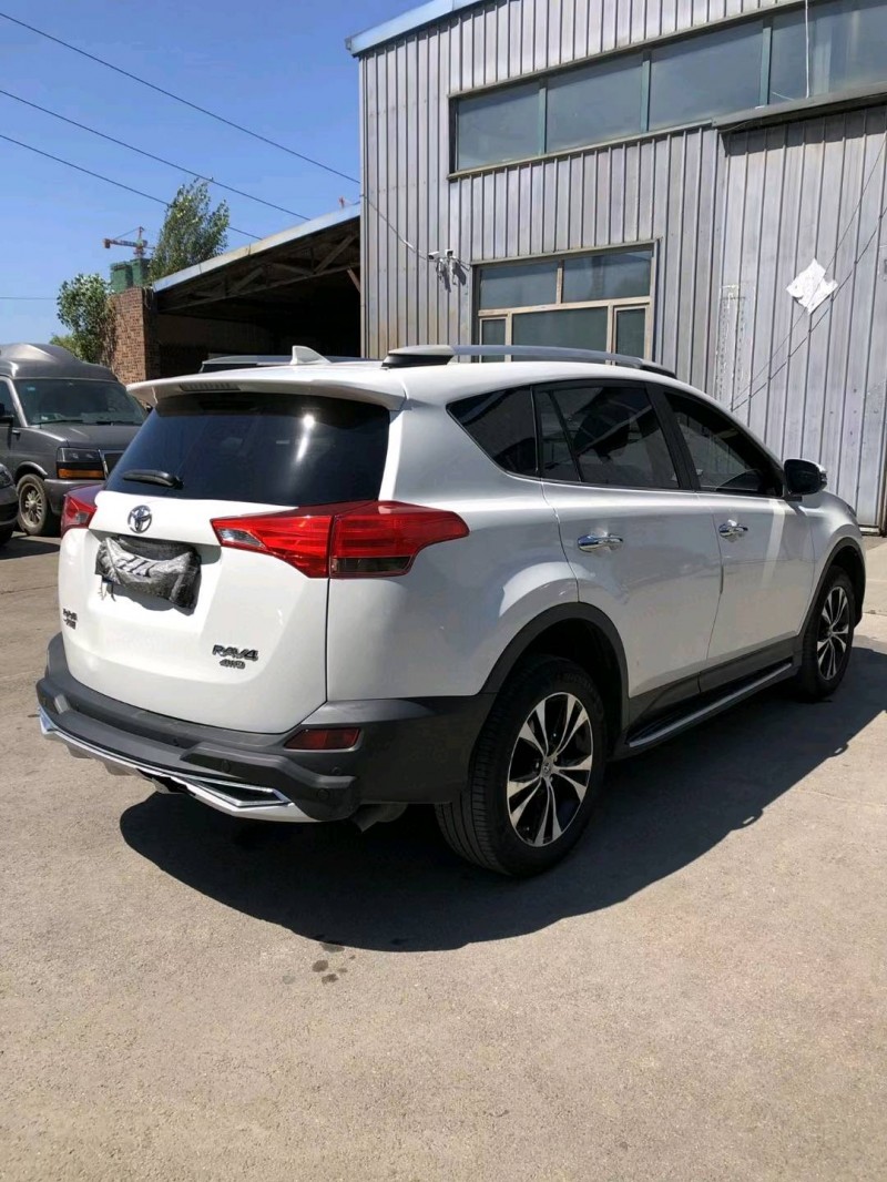 沈阳15年丰田RAV46