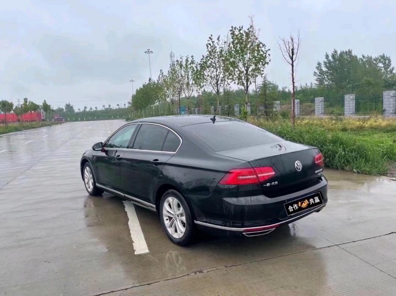 东营16年大众迈腾7