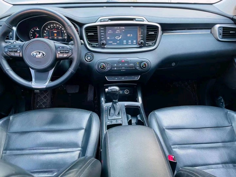 徐州16年起亚索兰托8