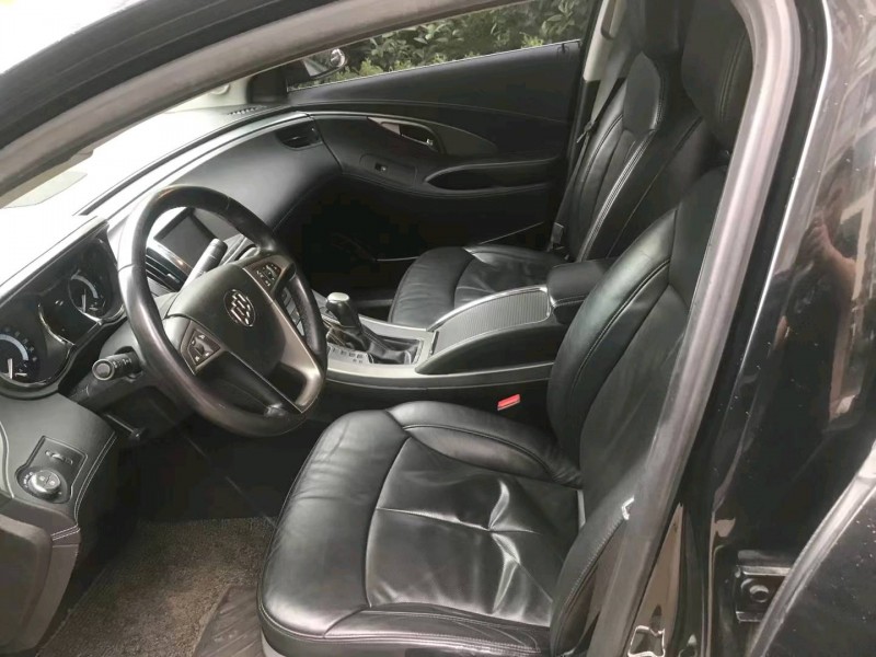 青岛11年别克君越4