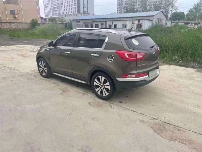 北京14年起亚智跑7