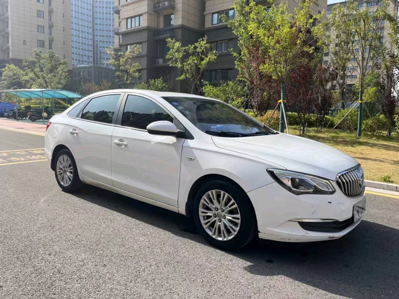 徐州16年别克英朗3