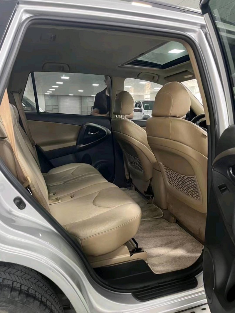 廊坊13年豐田RAV48