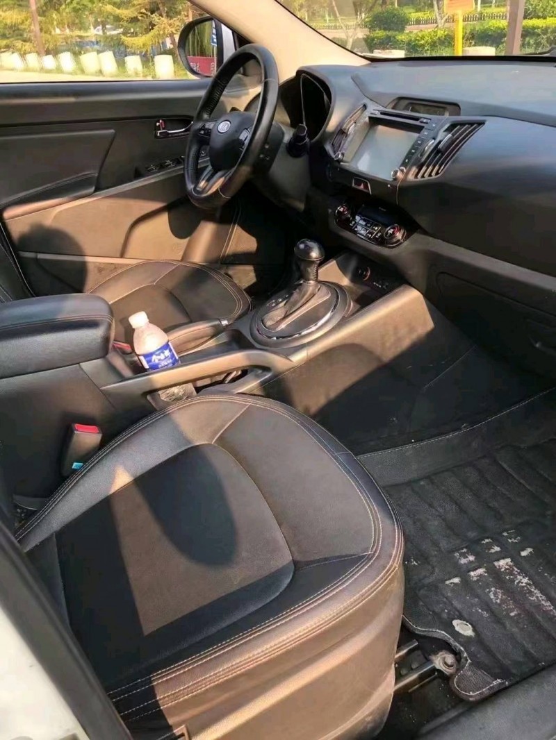 北京13年起亚智跑5