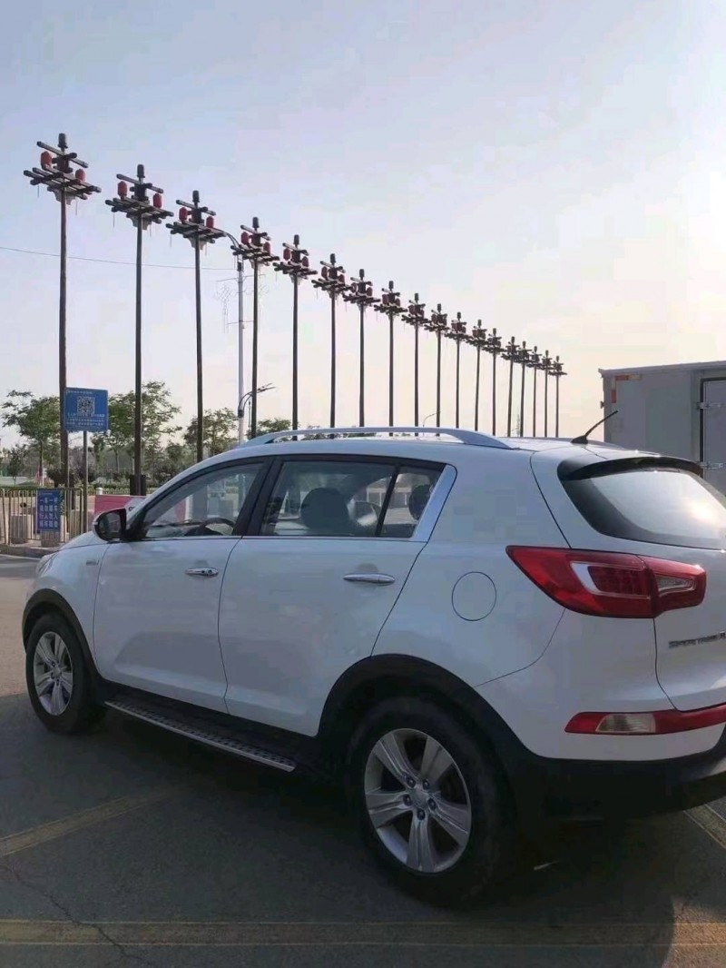 北京13年起亚智跑7