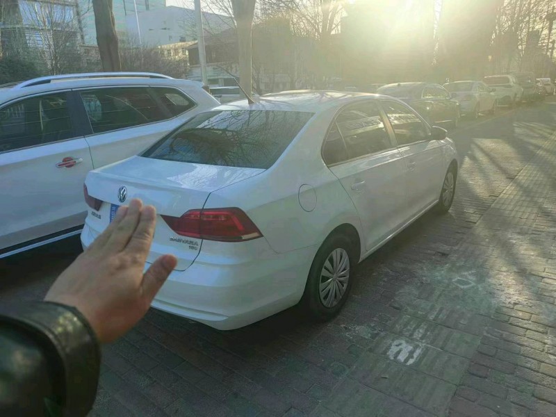 邢臺18年大眾桑塔納1