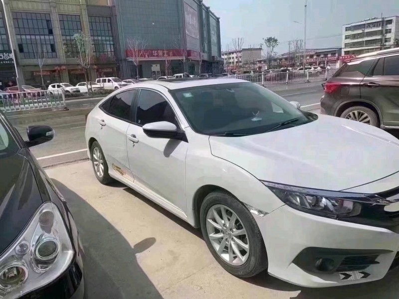 北京17年本田思域2