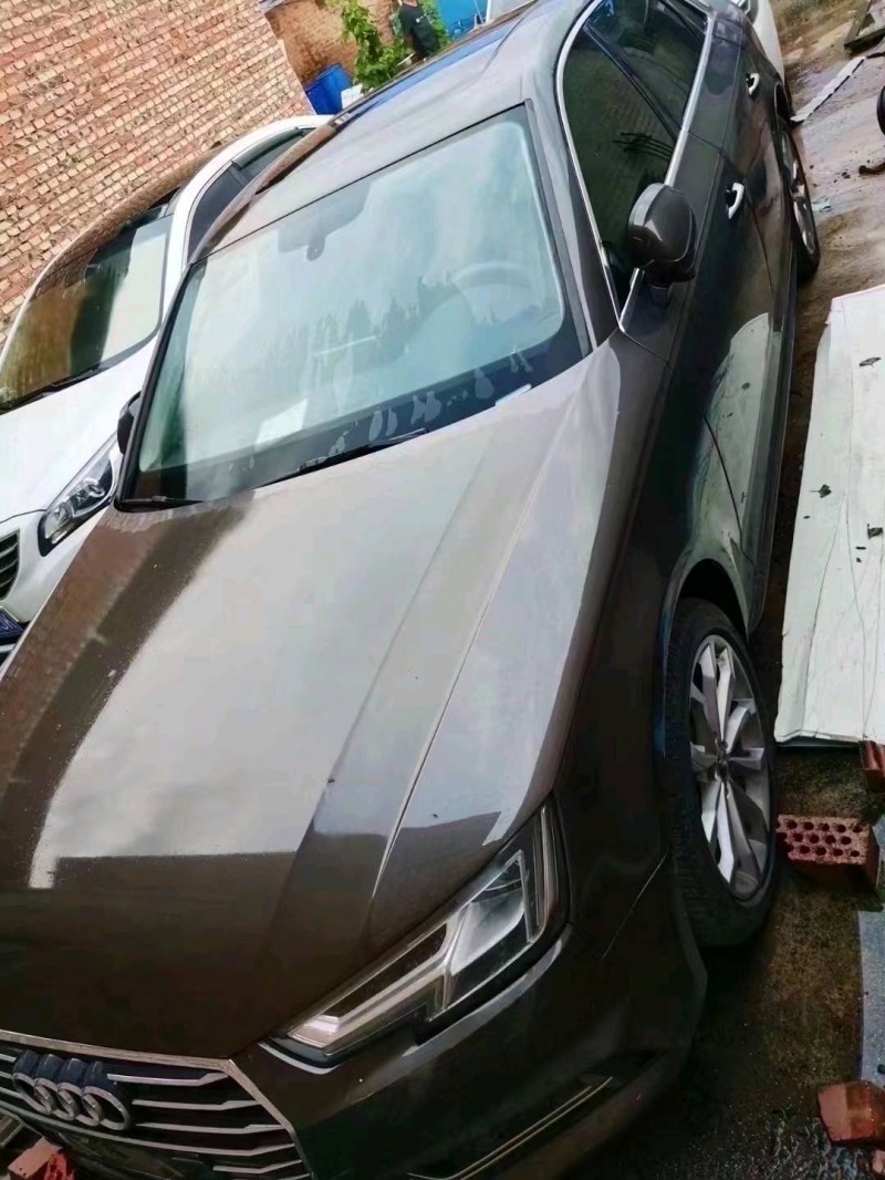 北京18年奥迪A4L1