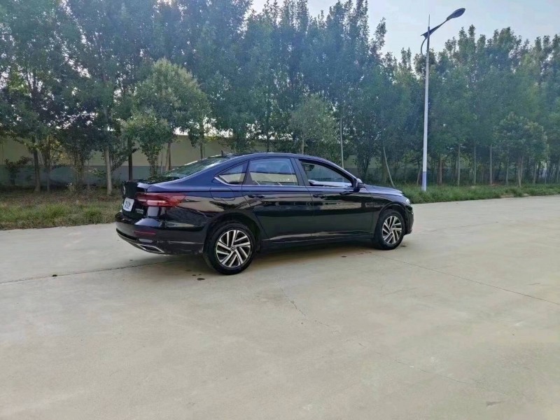 北京22年大众朗逸9