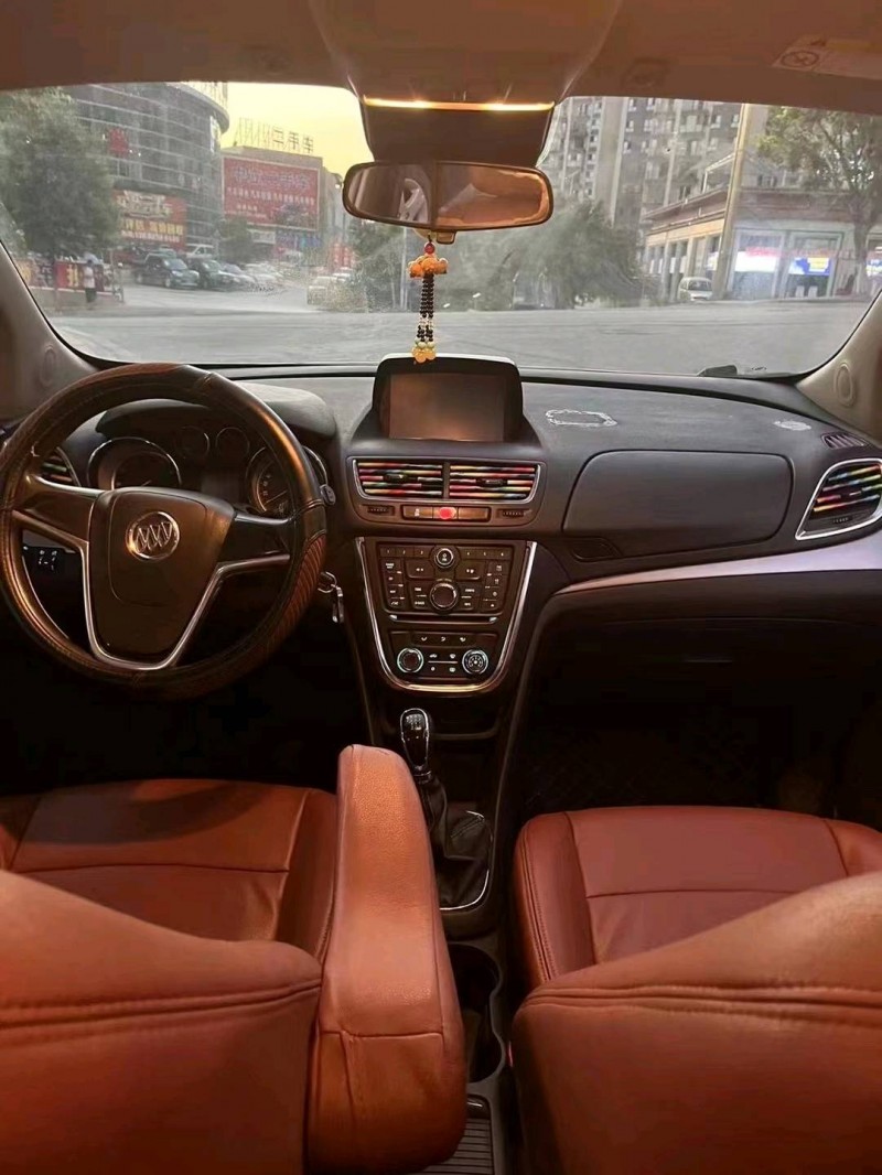 成都14年别克昂科拉9