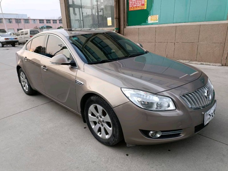 徐州12年别克君威3