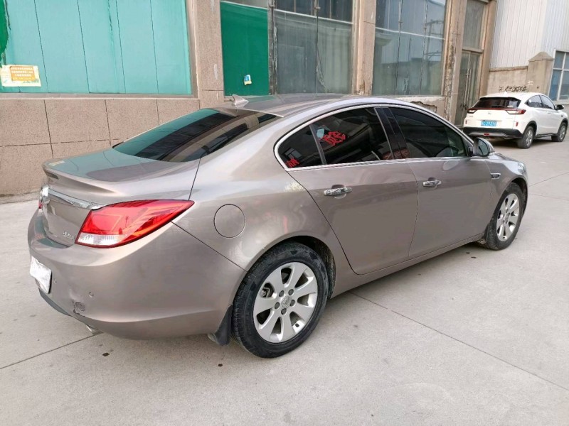 徐州12年别克君威7