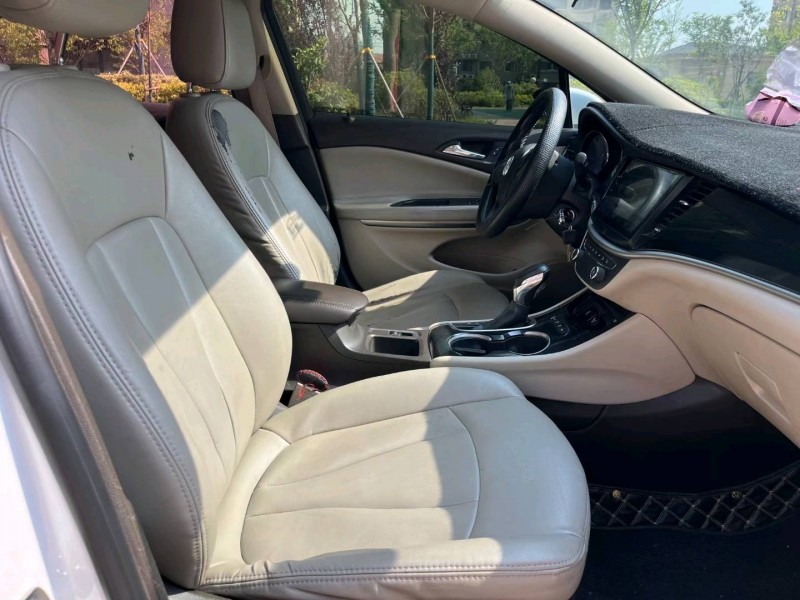 徐州17年别克威朗4