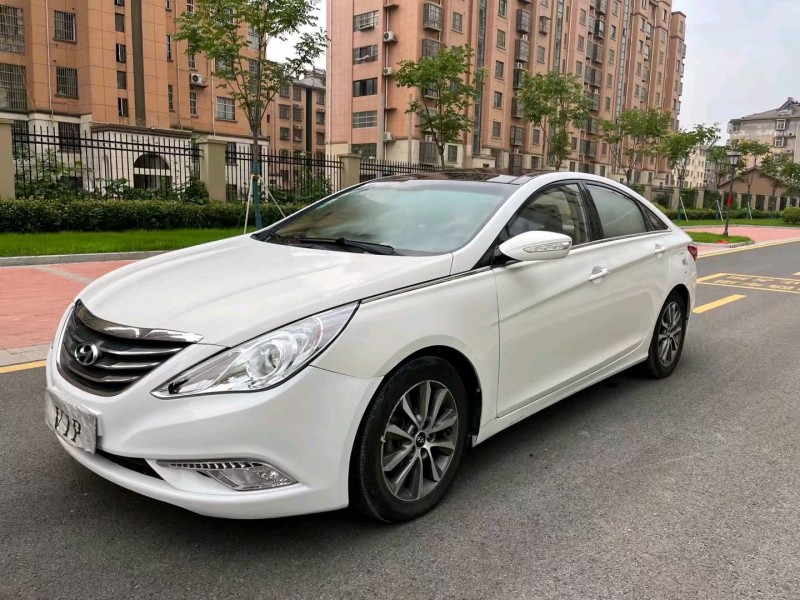 徐州13年现代索纳塔八8