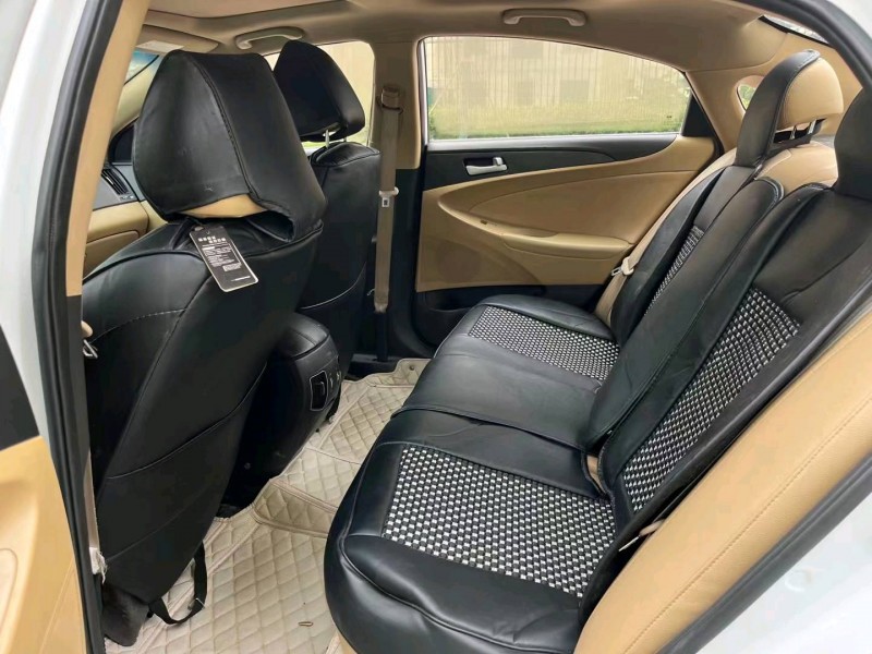 徐州13年现代索纳塔八6